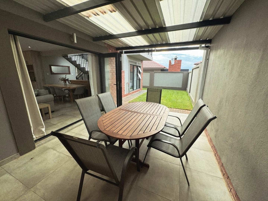 3 Bedroom Property for Sale in Langenhovenpark Free State